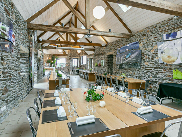 Grande salle de réunion