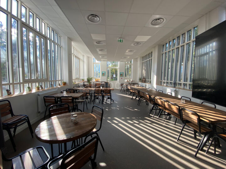 Salle de restaurant principale