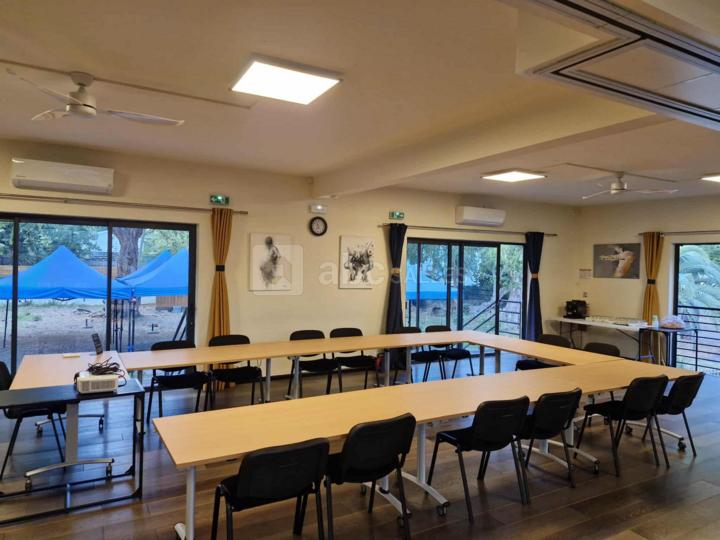 Salle coté Jardin 70m2