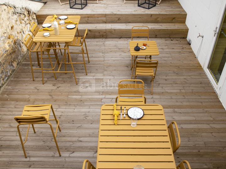 Le salon jaune + terrasse
