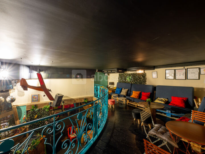 La mezzanine
