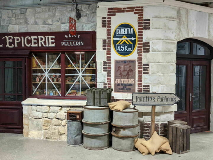 Hall d'accueil : rue année 40