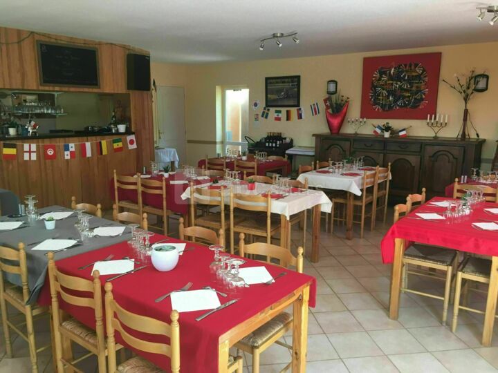 Table des bouscaillous