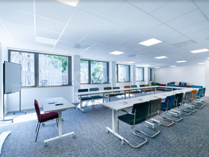 Salle 105
