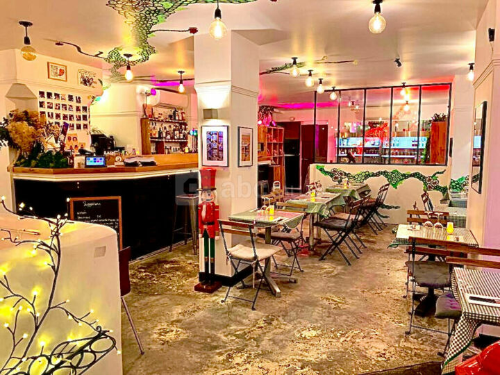 Salle du rez-de-chaussée