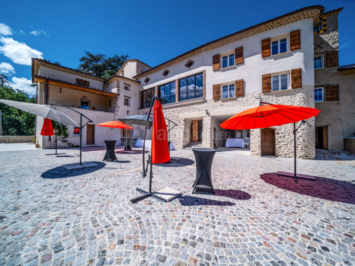 Cour pavé