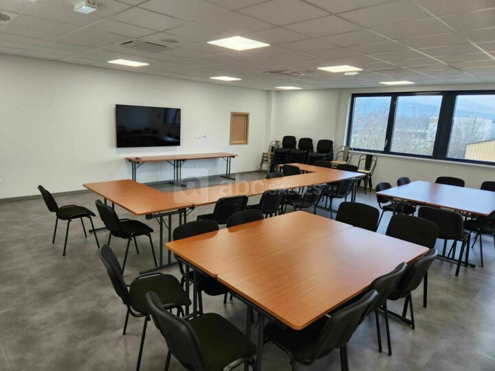 Très grande salle (Moyenne salle séminaire + Petite salle séminaire)