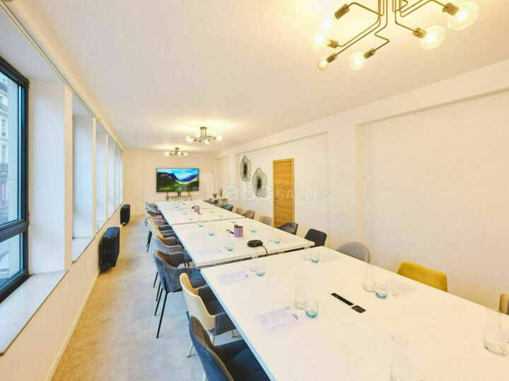 Liberty meeting room - up to 26 people