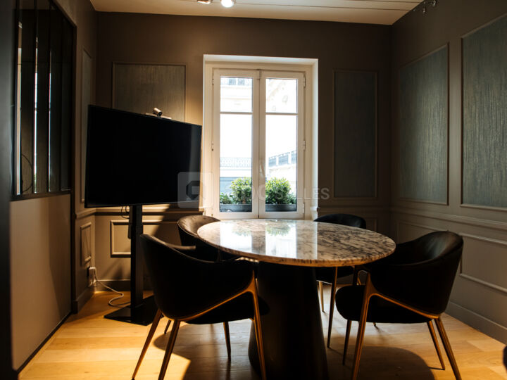 Le Petit Salon
