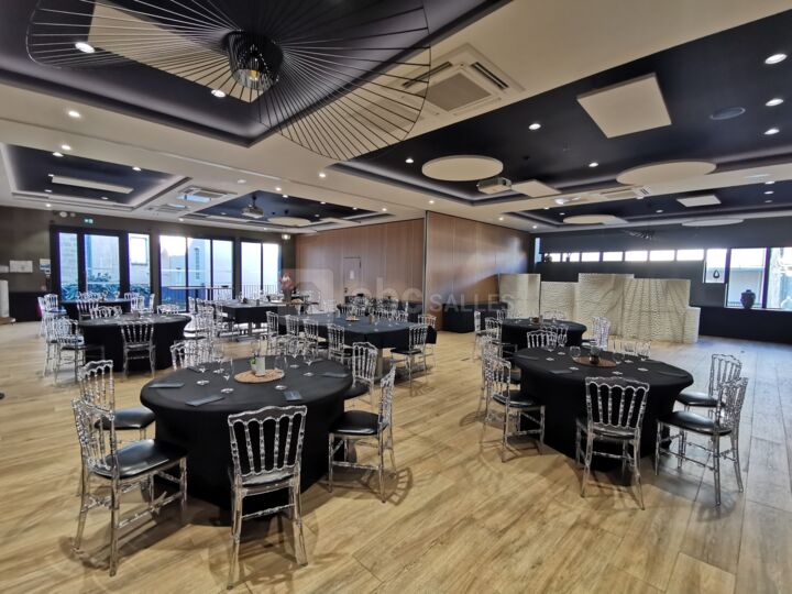 Grande salle A+B+C sans cloisonnement.