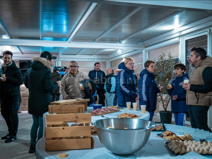 Salon VIP latéral Ouest