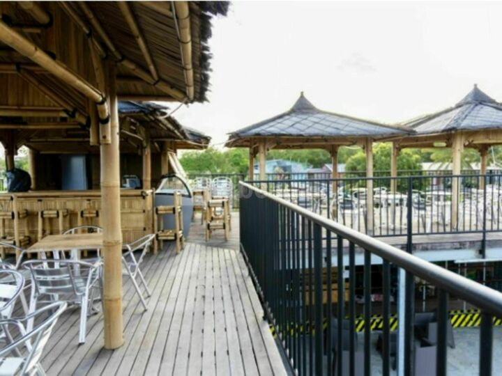Espace Jurassice - Bar Terrasse