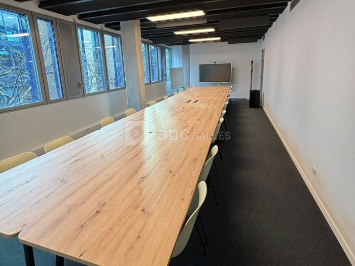 Salle de réunion 22 personnes