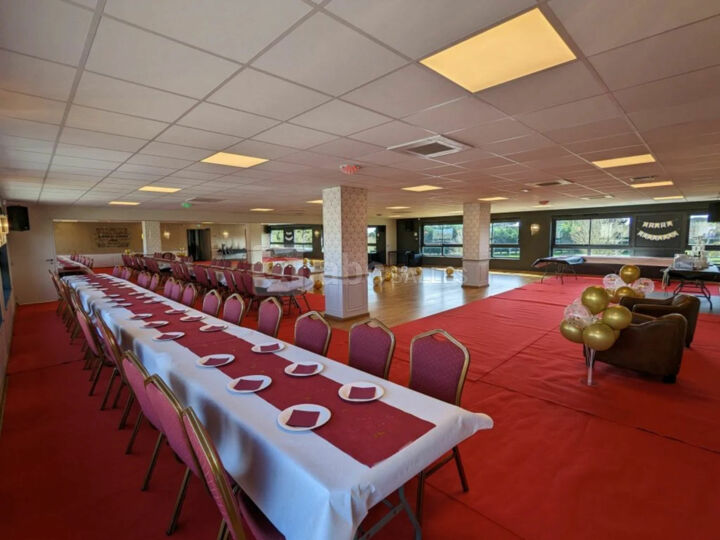 Salle Walter Laird