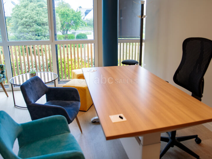 Bureau 8