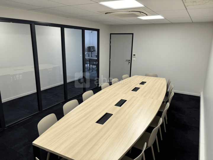 Petite salle de séminaire