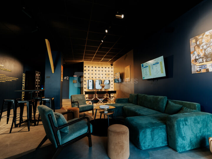 Quiz Room Valence