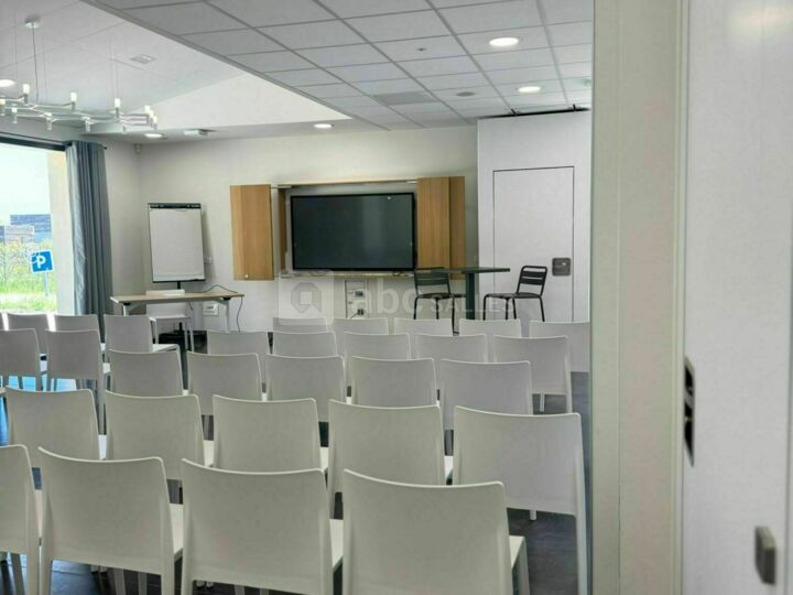 Espace Maguelonne 1
