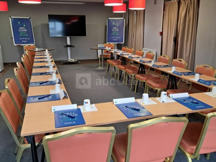 Hôtel Campanile Beauvais