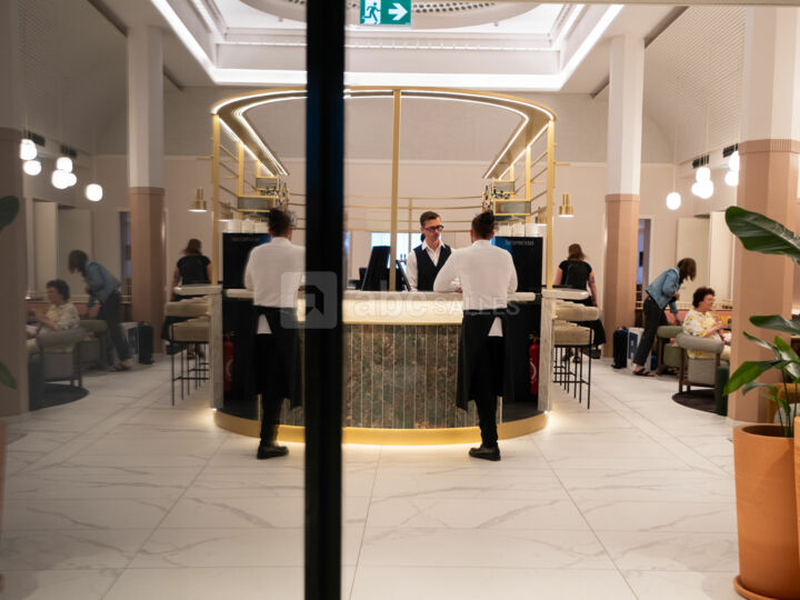 Semi Privatisation Bar