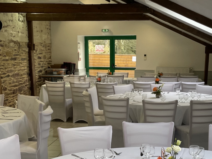 Salle - le "Cellier"