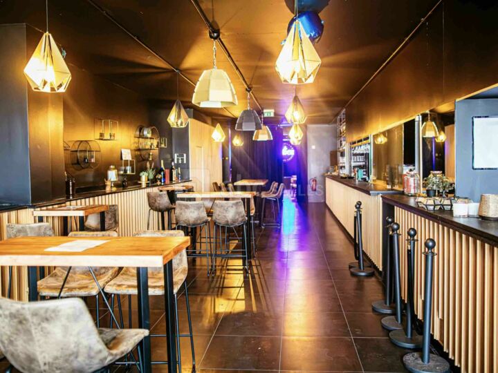 Le Fridge Comedy Club