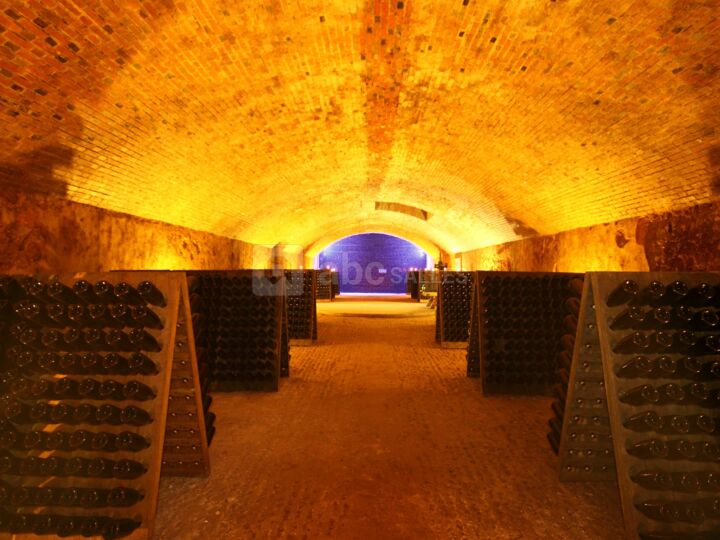 Cave Comtesse