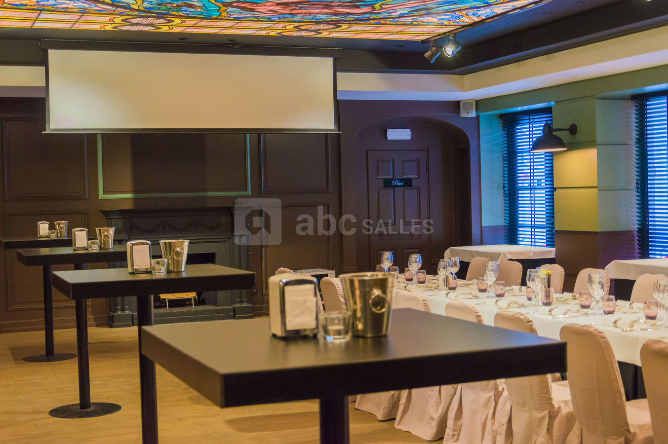 Salon Sèvres, réunion professionnelle ou en location privée avec repas inclus.