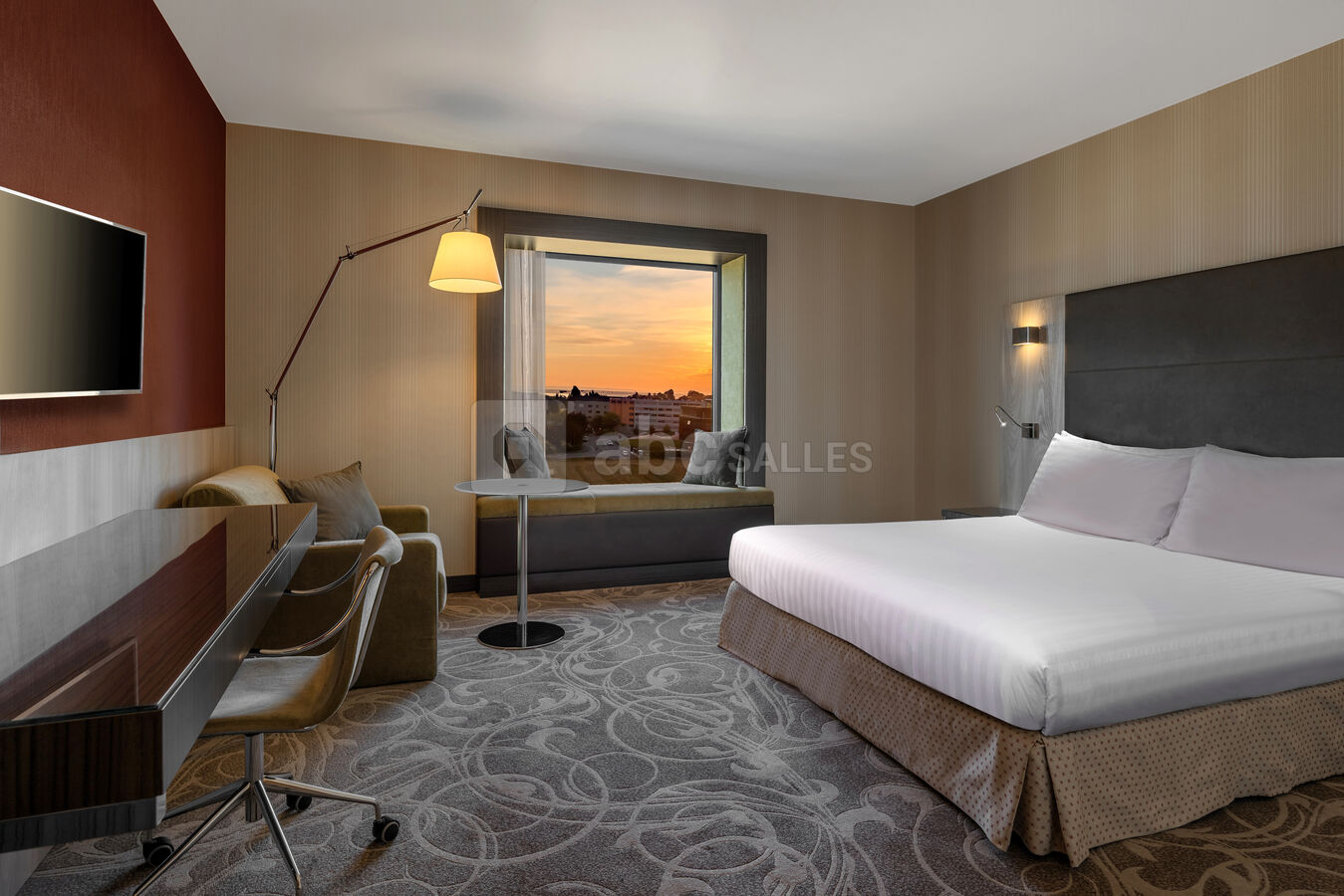 Deluxe King RoomBedroom