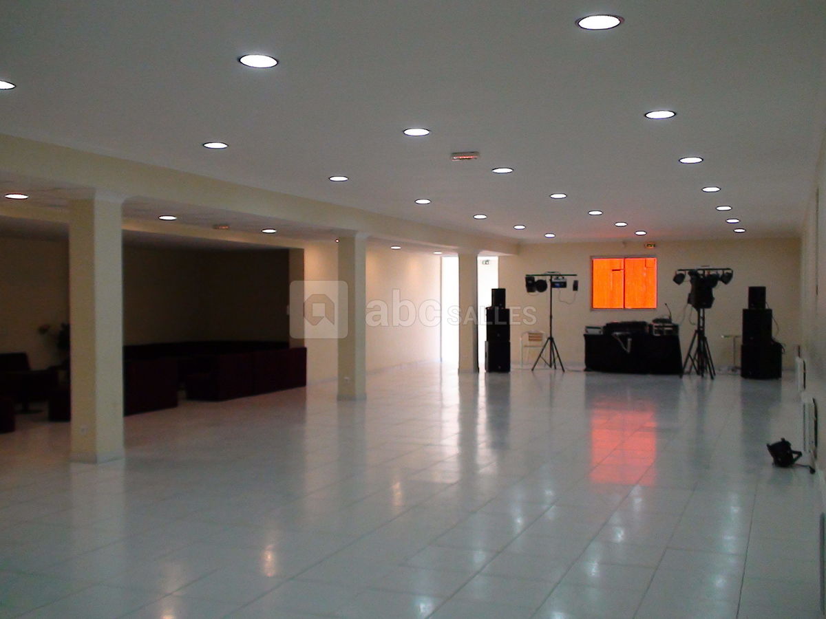 Salle premium (vue de l'entrée)