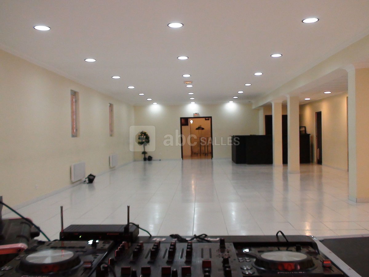 Salle premium (vue du dj)