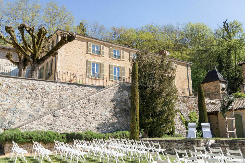 Cérémonie laïque dans les jardins - Photo by Lena G Photography