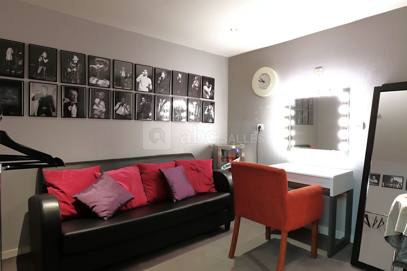 Loge