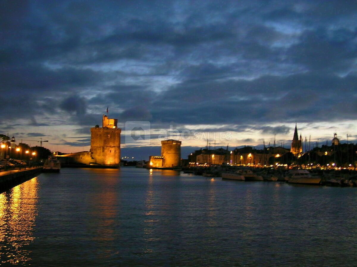 La Rochelle by night