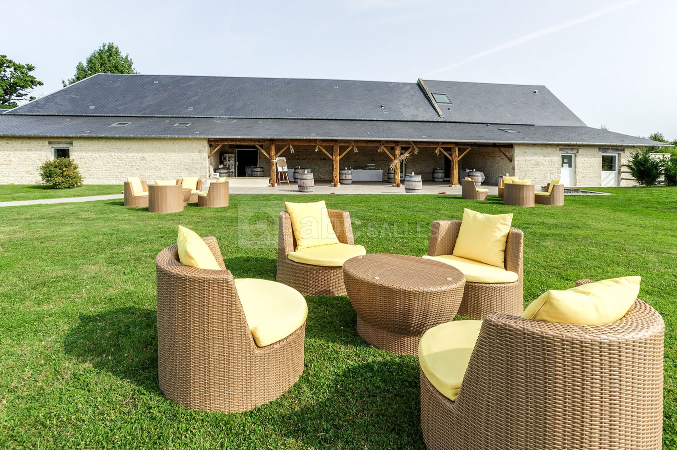 JARDIN SALLE LOLA