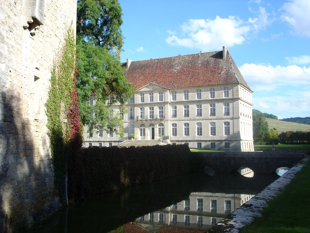 Facade avant du château