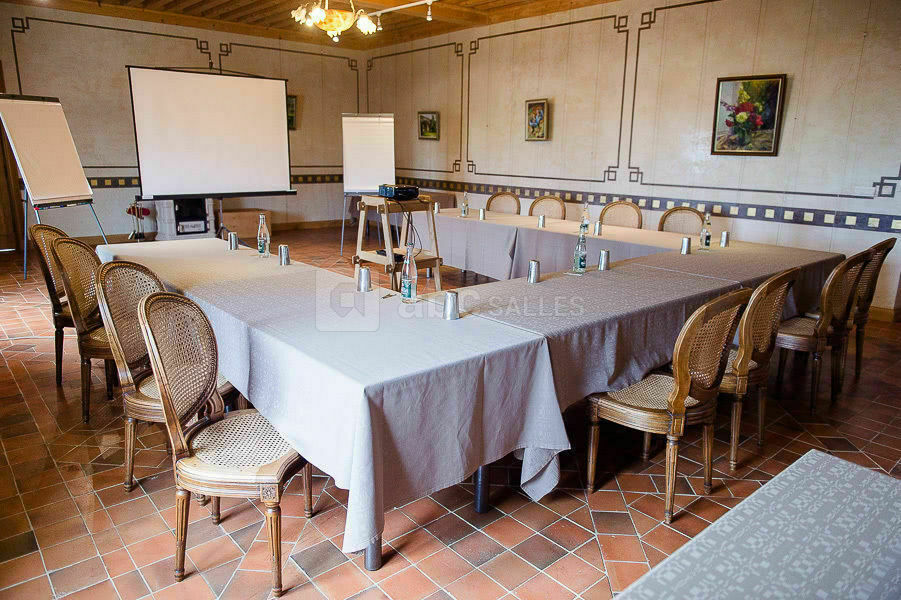 Salle Grecque en U