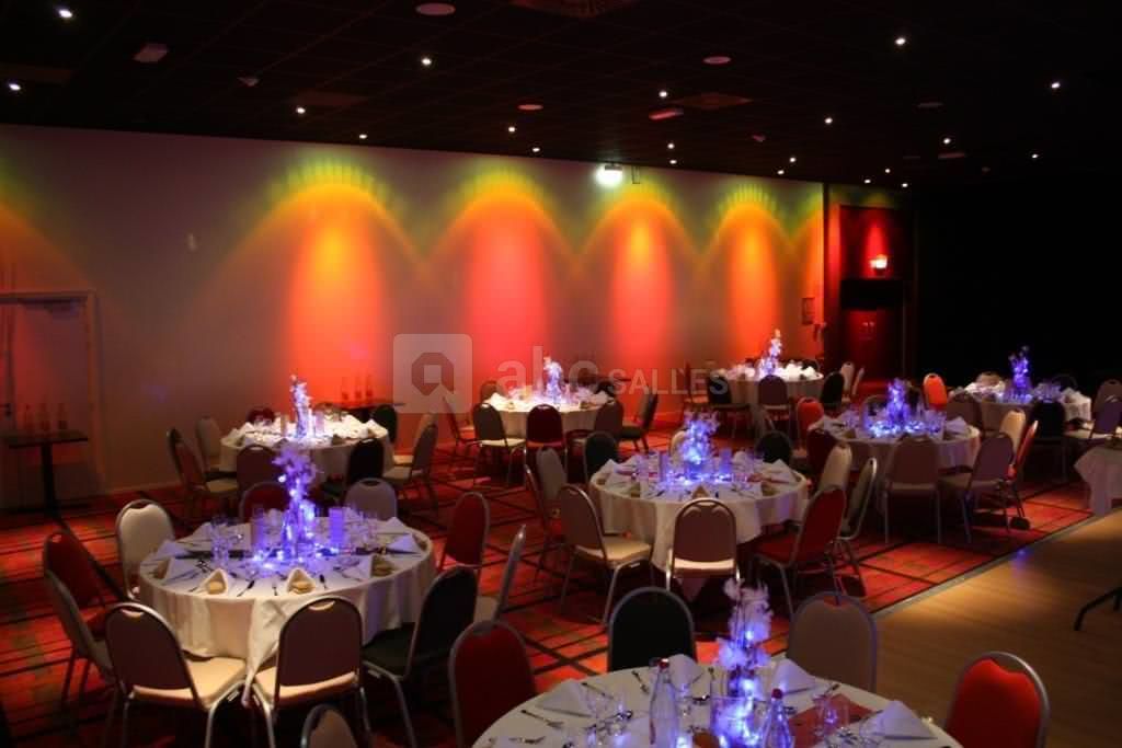 L'eclipse tables rondes