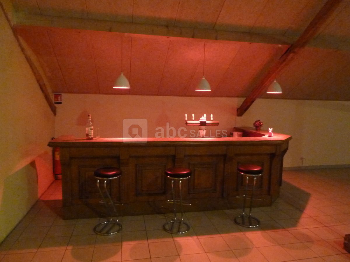 Nouveau bar