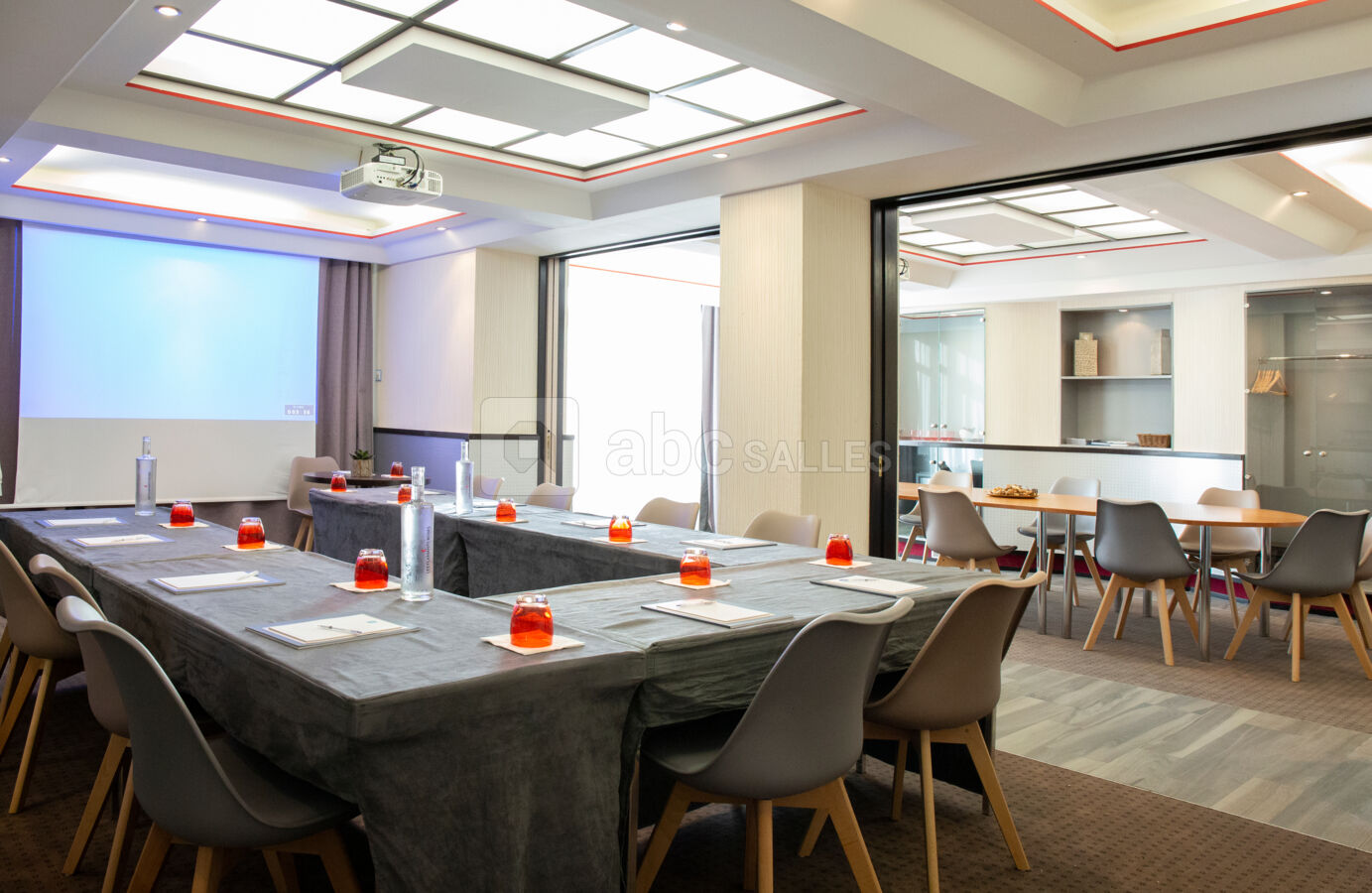 SALLE DE REUNION