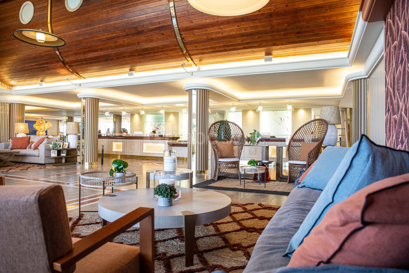 HALL D'ENTREE DE L'HOTEL
