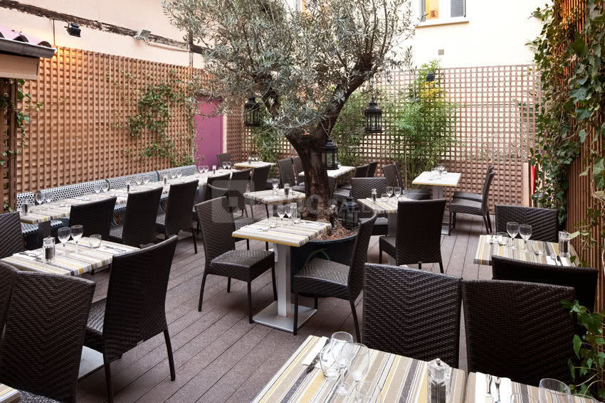 La terrasse 45 places assises