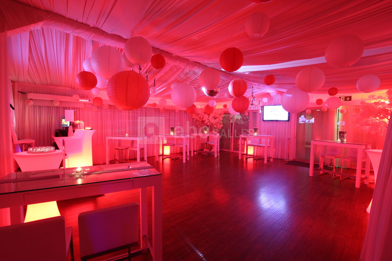 Salon Diderot Mode Cocktail Redd