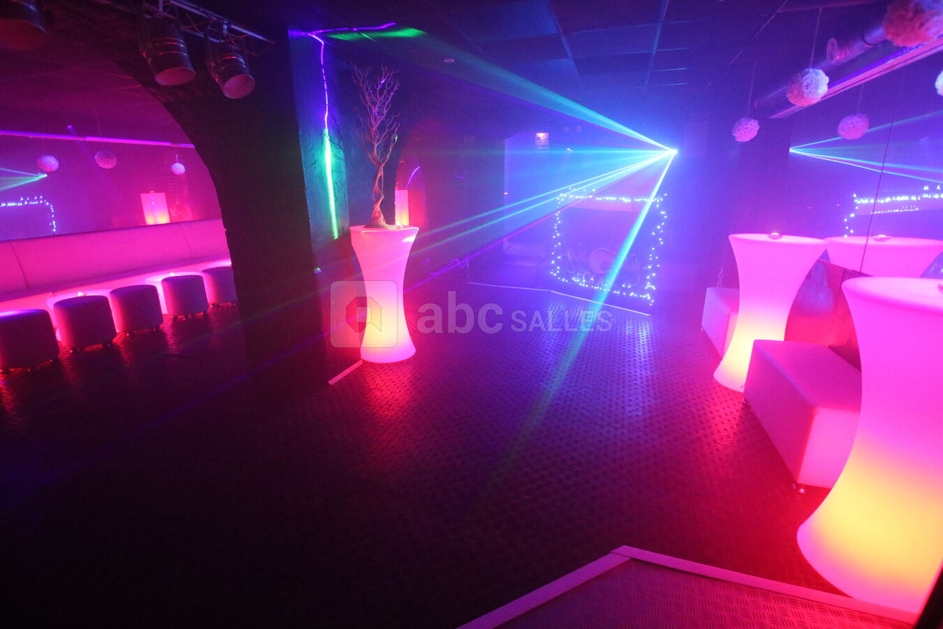 Espace Clubbing Pink scene