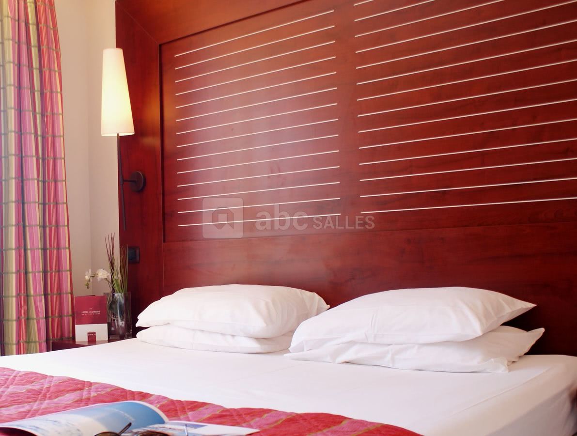 Chambre moderne et confortable