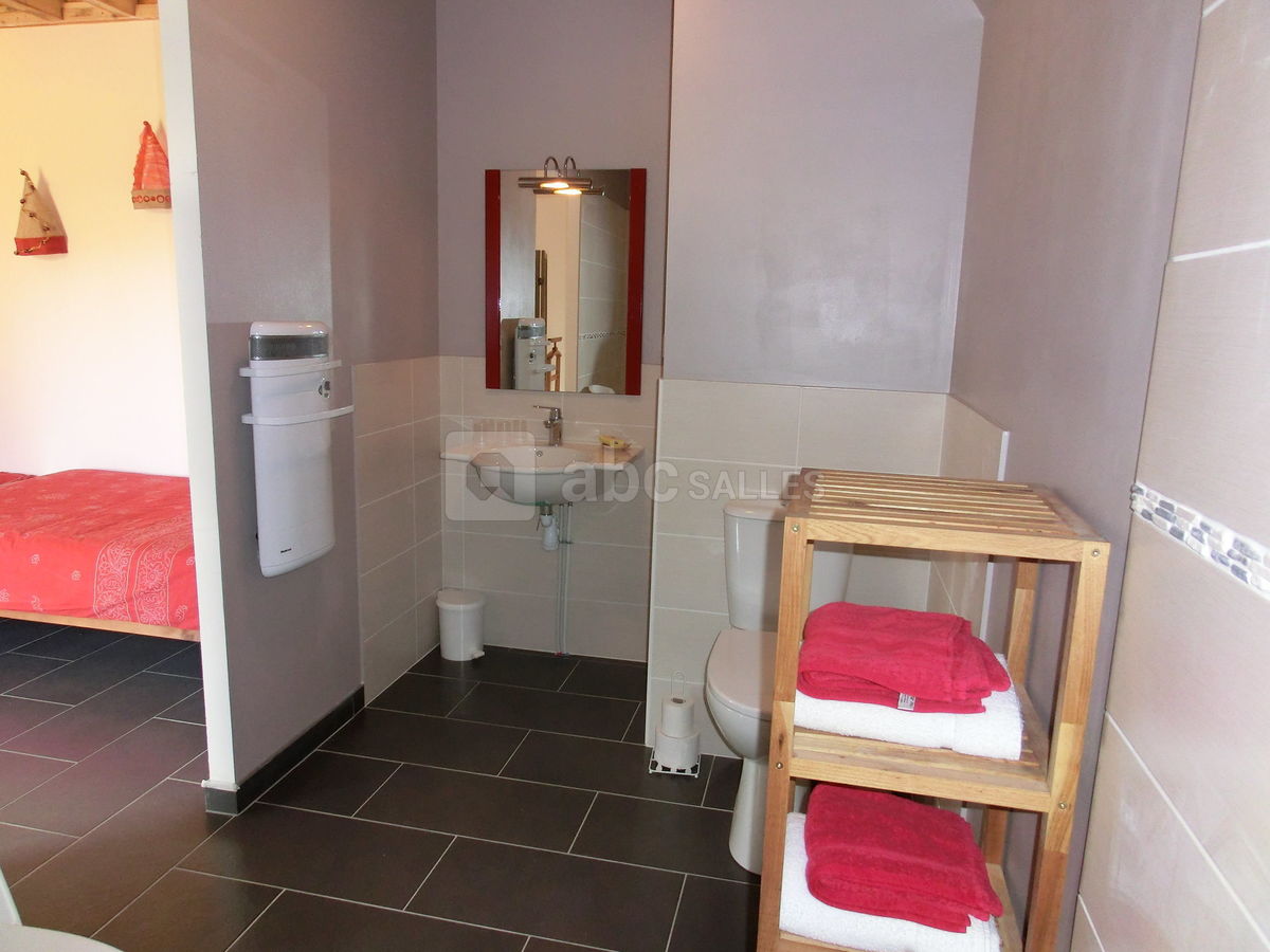 Chambre rouge pour 4