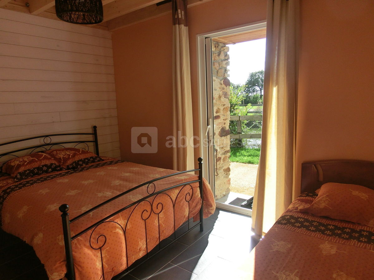 Chambre jaune pour 4