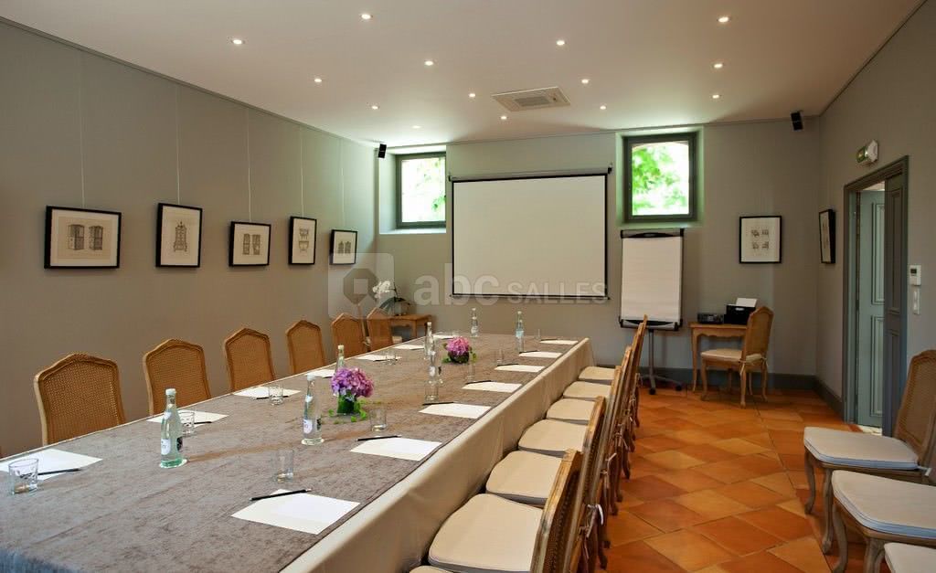 Mise en place en table pleine