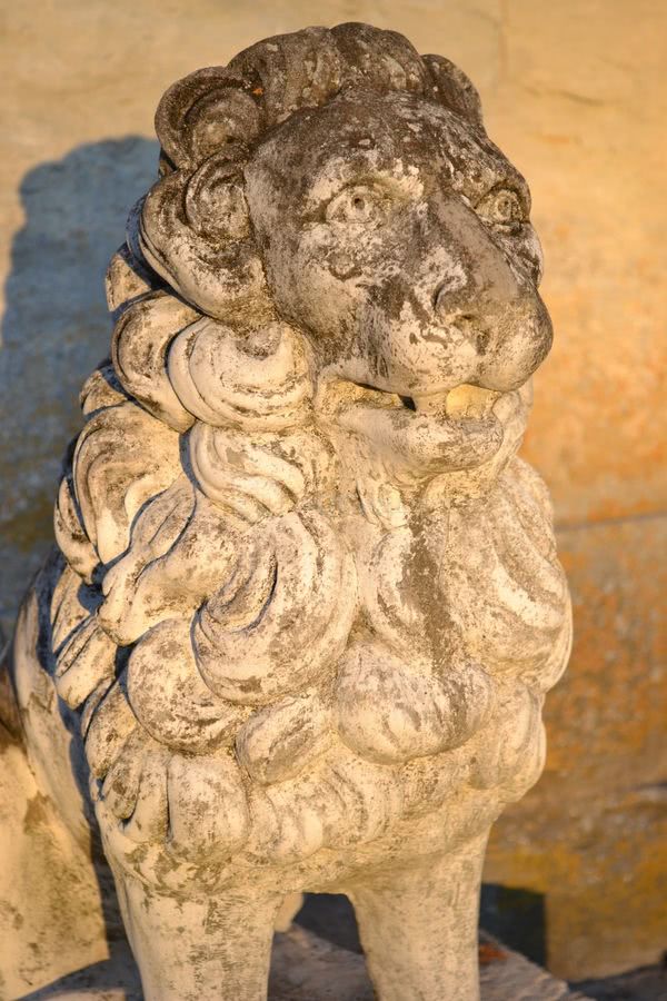 Statue