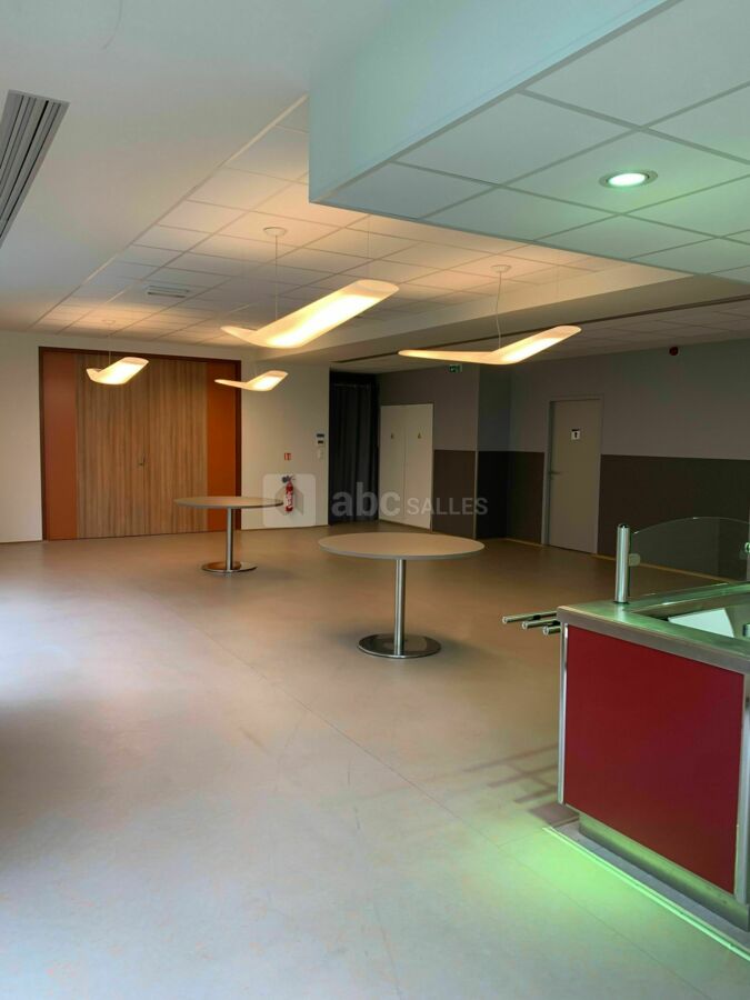 Salon C